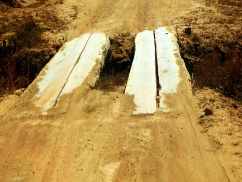 Pont entre Marcelândia et Alta Floresta. Mato Grosso. http://confins.revues.org/docannexe/image/10749/img-4.jpg