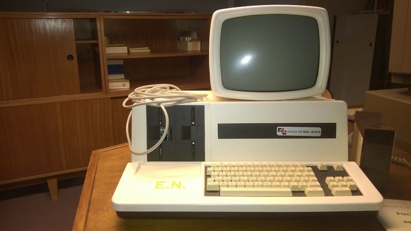 Fichier:Micral 80-220.jpg