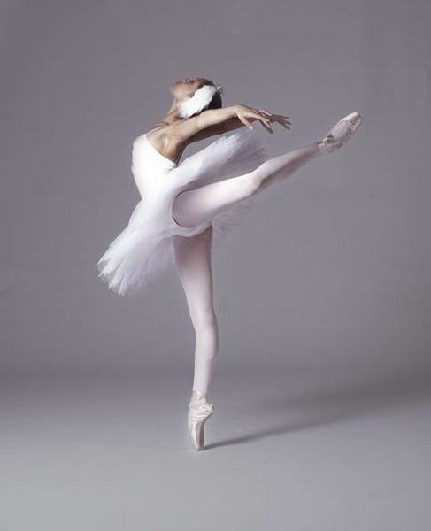 Fichier:Jeraldine+Mendoza+City+Ballet.jpg