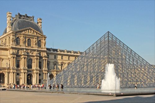 Le musée du Louvre (4750261198).jpg