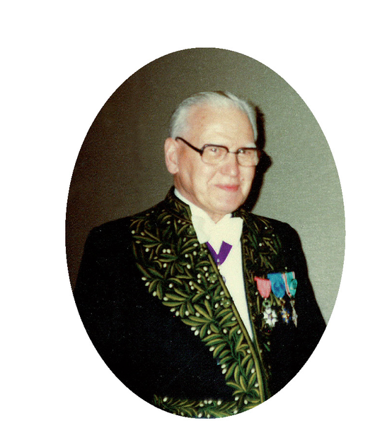 Fichier:Paul Imbs (en académicien).png