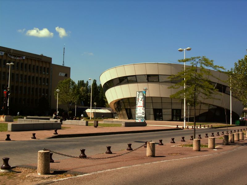 File:Campus universitaire de Metz.jpg